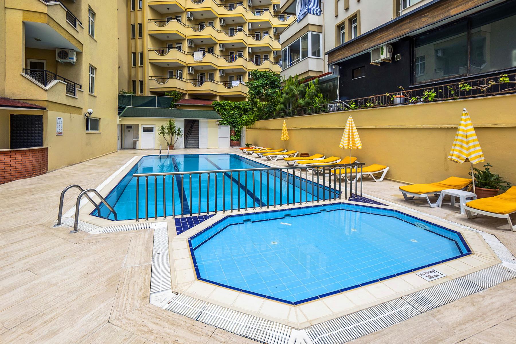 Kleopatra Ada Beach – Zwembad met kinderbad, Alanya
