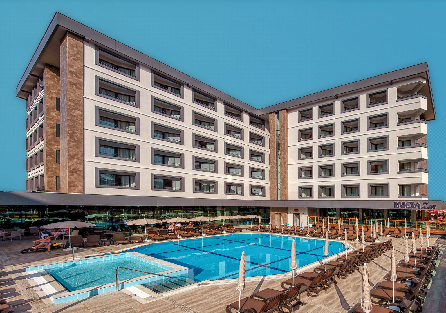 Riviera Zen Hotel – Zwembad bij hotel, Alanya