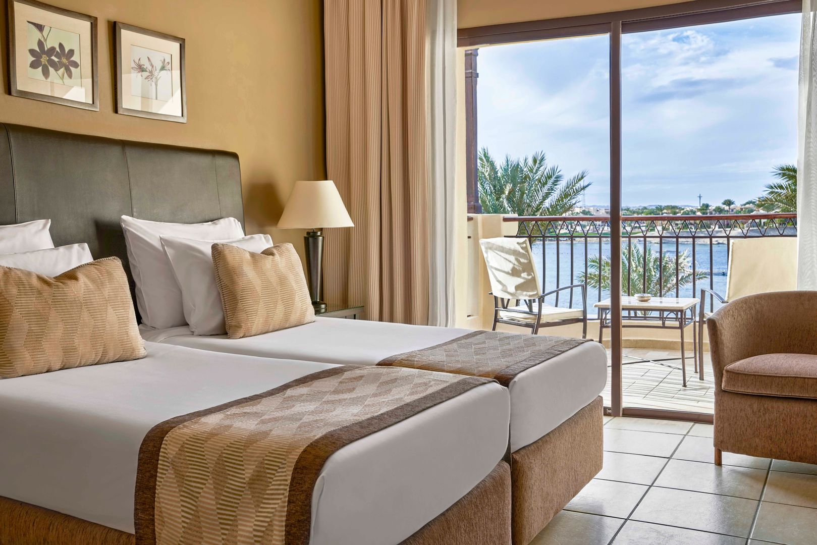 JAZ Lamaya Resort – Kamer met balkon, Madinat Coraya