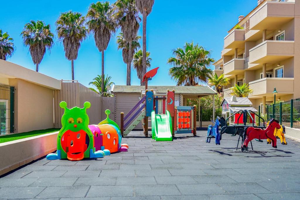 Vitor's Plaza – Speeltuin, Portimao