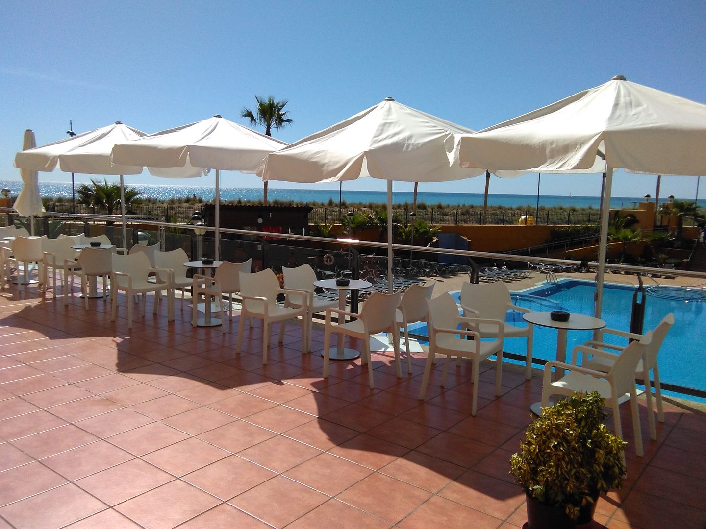 Gran Hotel Peñiscola – Terras met parasols, Peñiscola