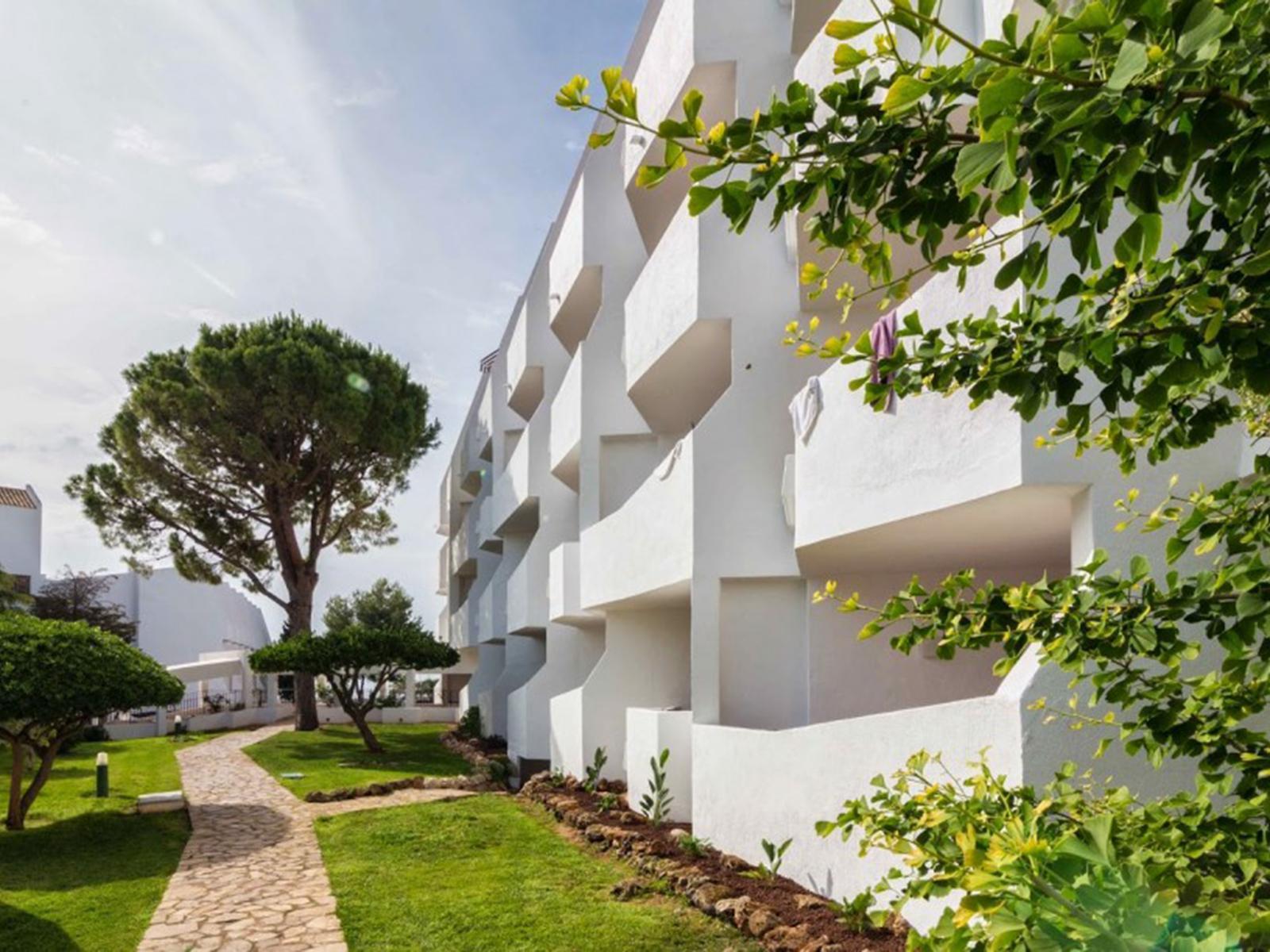 Complejo Euhostal cover