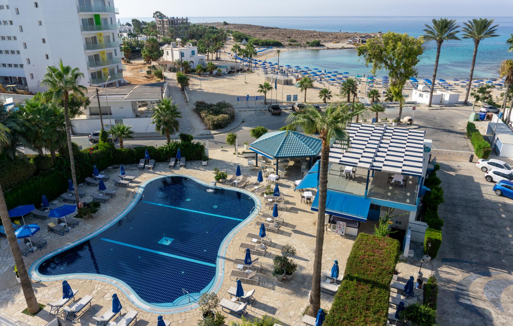 Anonymous Beach Hotel – Zwembad van boven, Ayia Napa