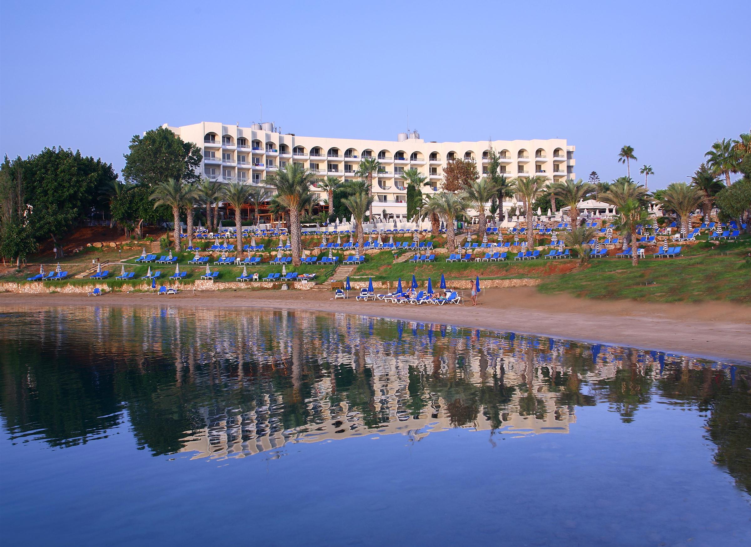 The Golden Coast Beach Hotel
