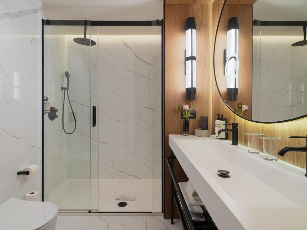 H10 Tribeca – Badkamer, Madrid
