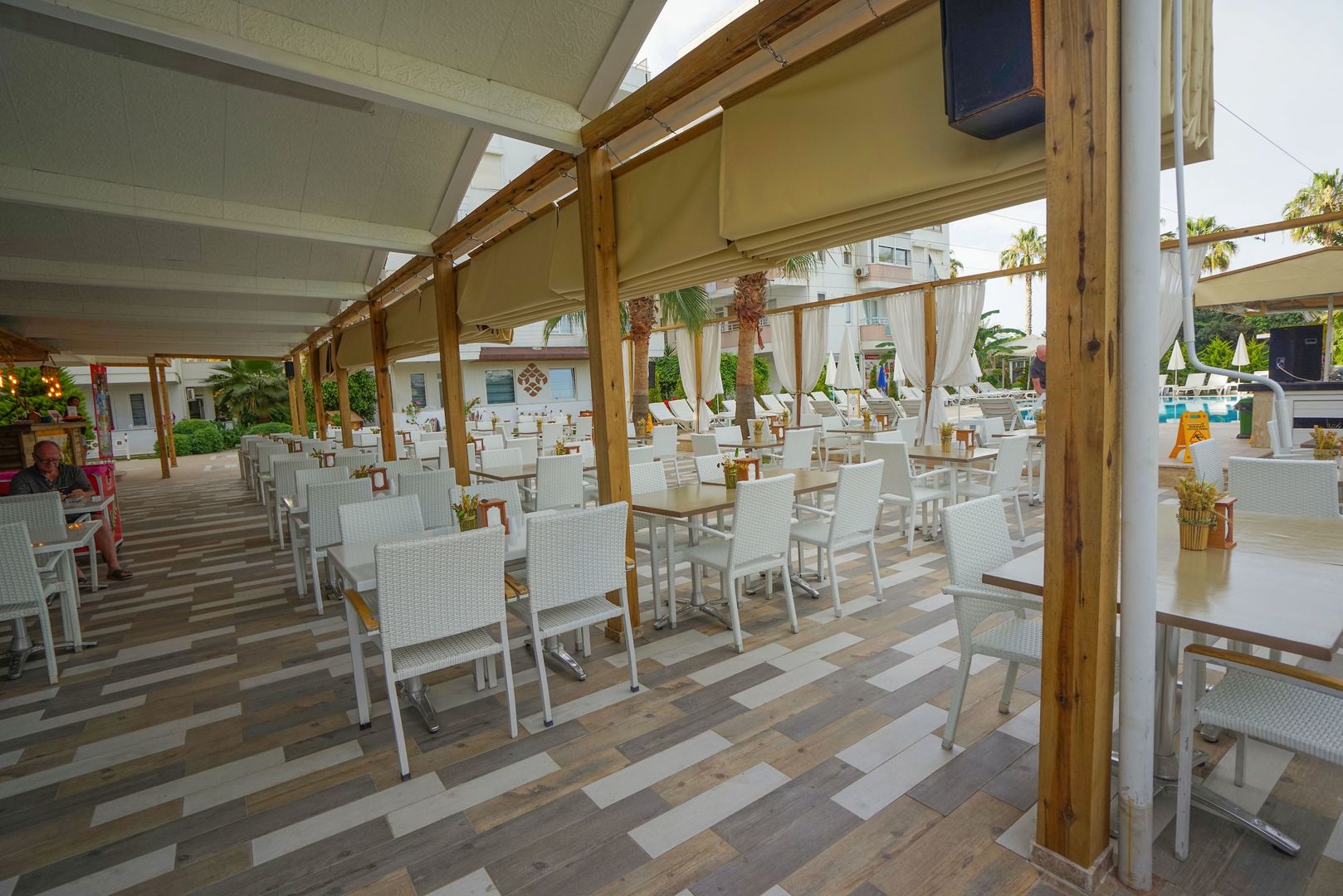 Bora Bora Butik – Terras, Tosmur
