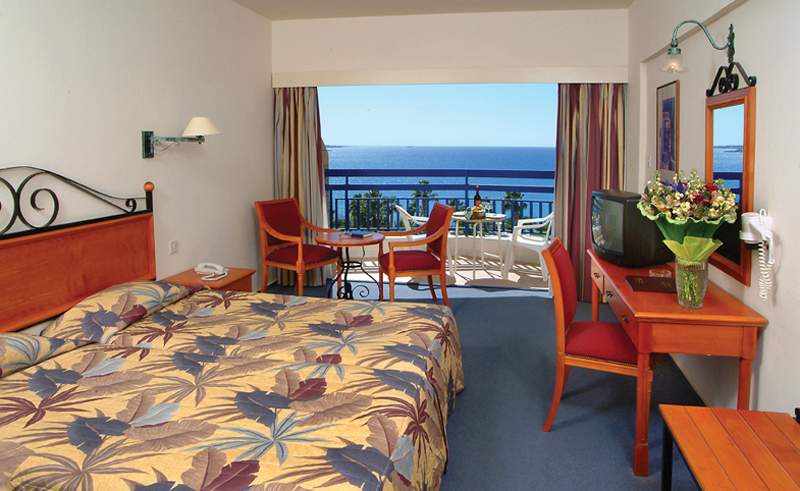 Ascos Coral Beach Hotel – Slaapkamer met zeezicht, Paphos