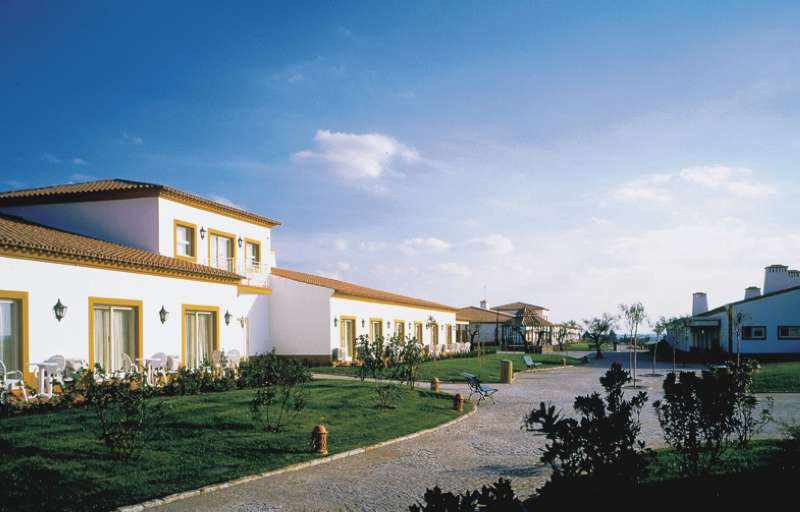 Hotel Rural Vila Gale Alentejo Vineyards – Gebouwen met tuin, Beja