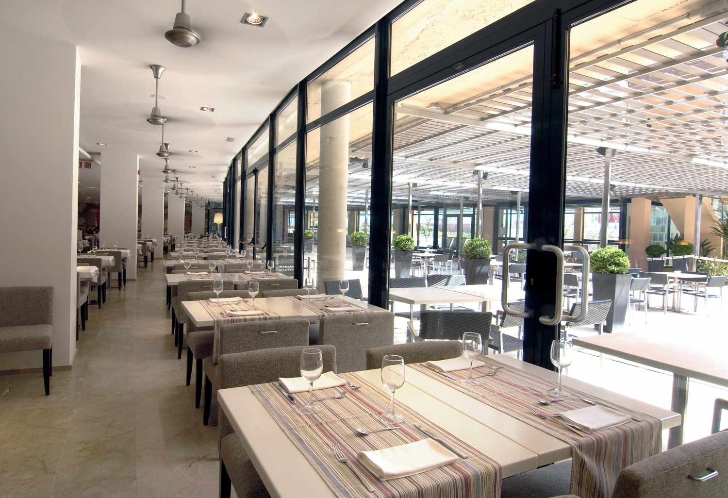 Ohtels Les Oliveres – Terras restaurant, El Perello