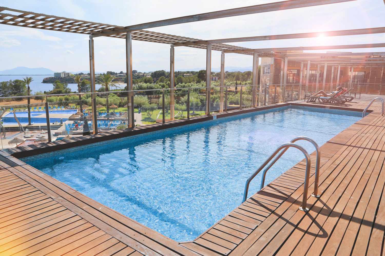 Ohtels Les Oliveres cover