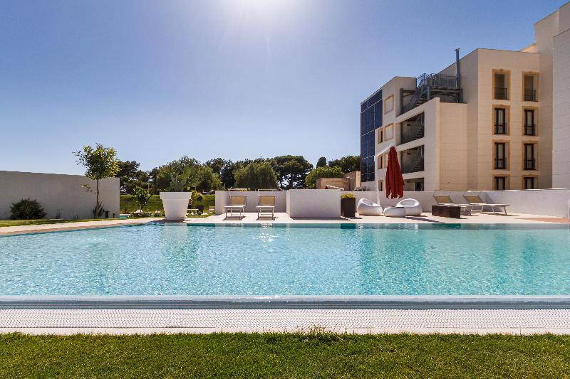 Seawater Hotels & Medical Spa – Zwembad met ligbedden, Marsala