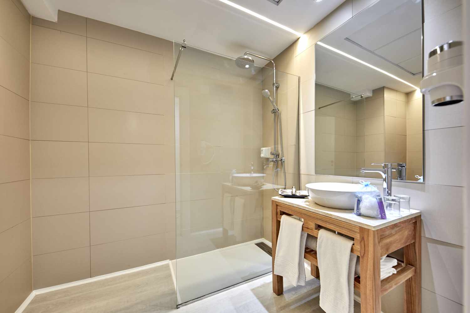 Ibersol Torremolinos Beach – Badkamer, Torremolinos