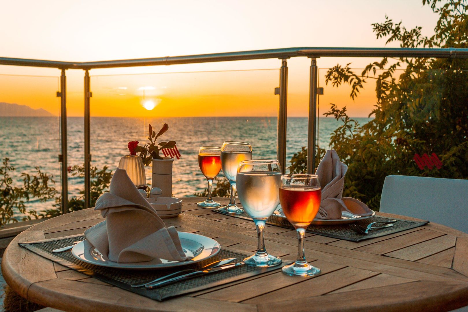 Korumar Hotel De Luxe – Diner bij zonsondergang, Kusadasi
