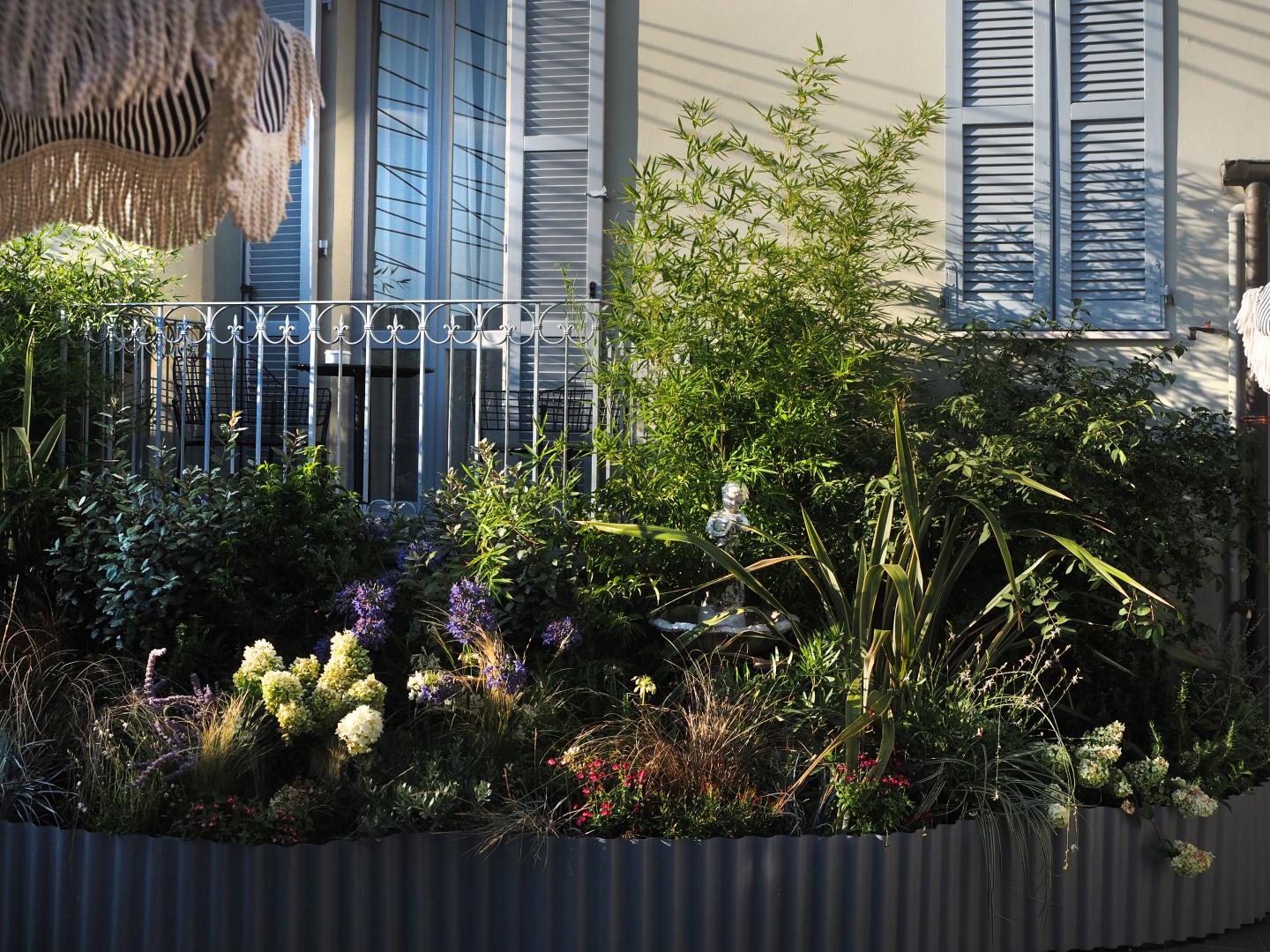 Priori Secret Garden – Tuin met bloemen, Perugia