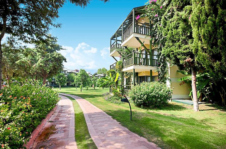 Limak Limra Hotel & Resort – Tuin met pad, Kiris