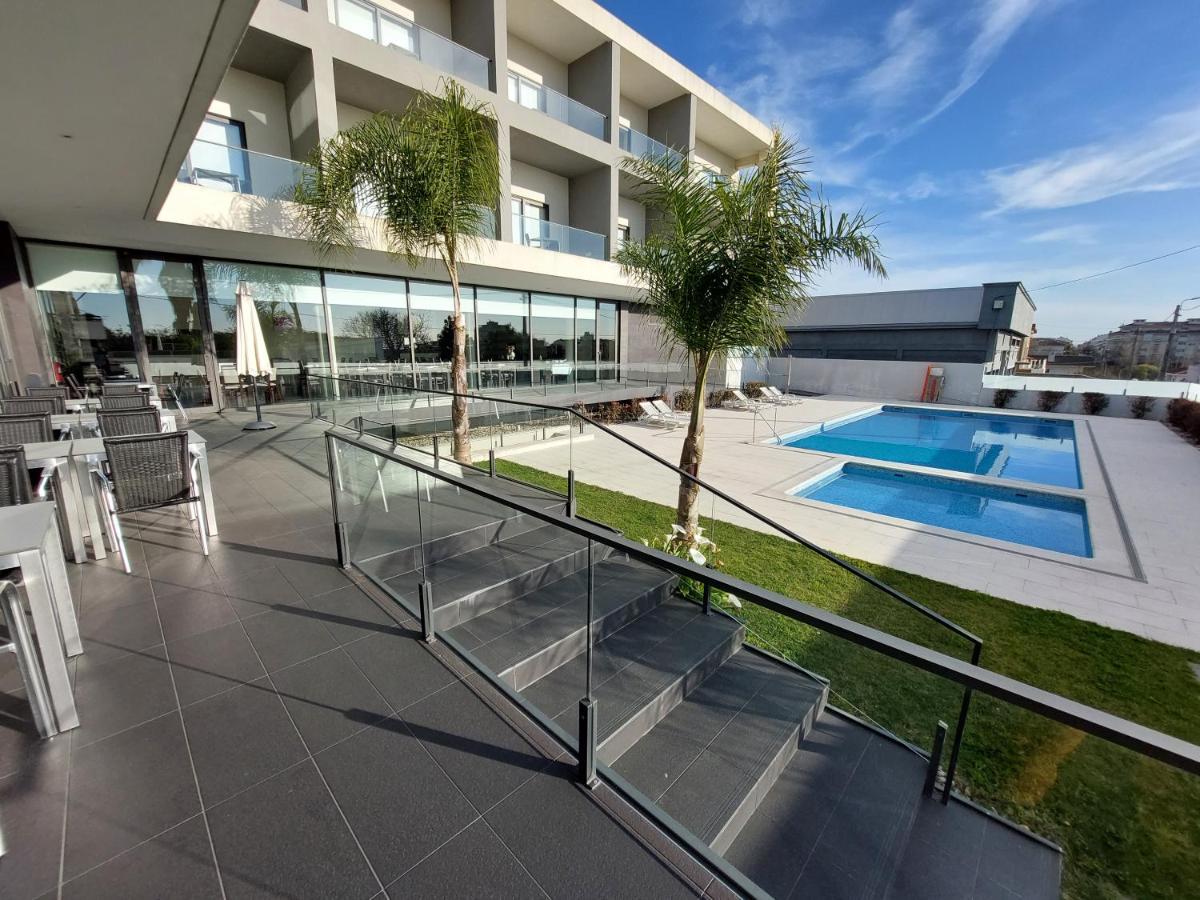 Monte Lirio Hotel – Zwembad met terras, Espinho