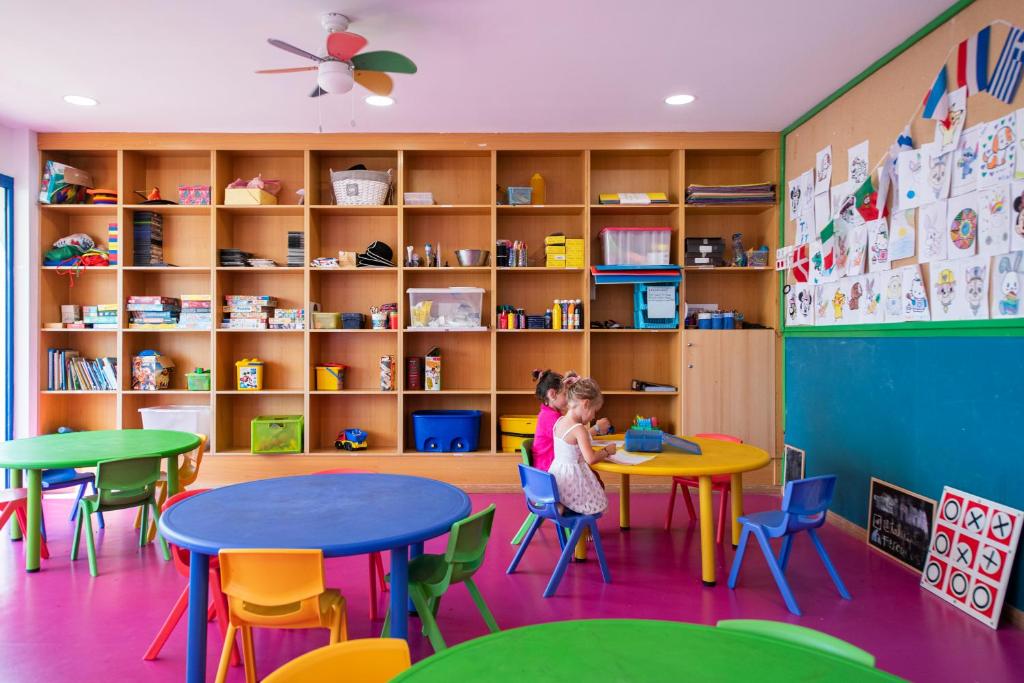 Hotel Tahití Playa – Kinderclub, Santa Susanna