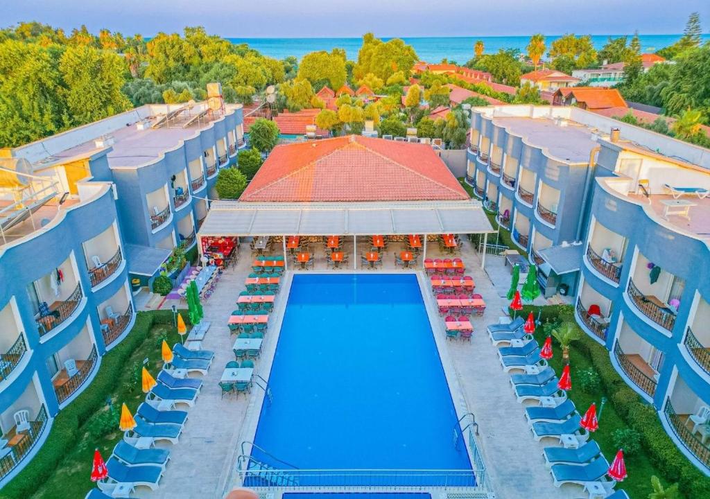 Sayanora Hotel