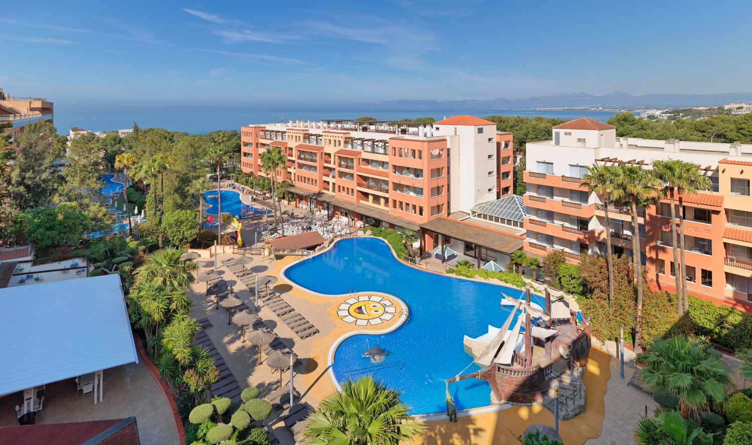 H10 Mediterranean Village – Resort met zwembad, Salou