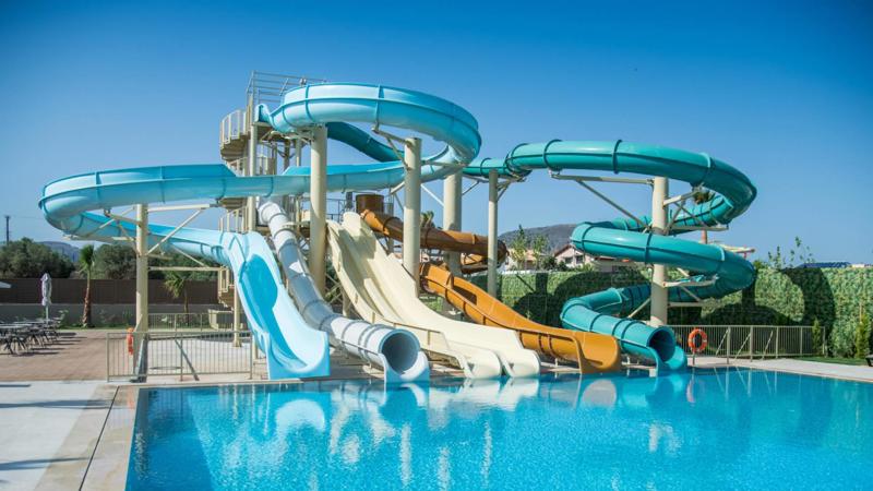 SENSEANA Seaside Resort & Aquadventure