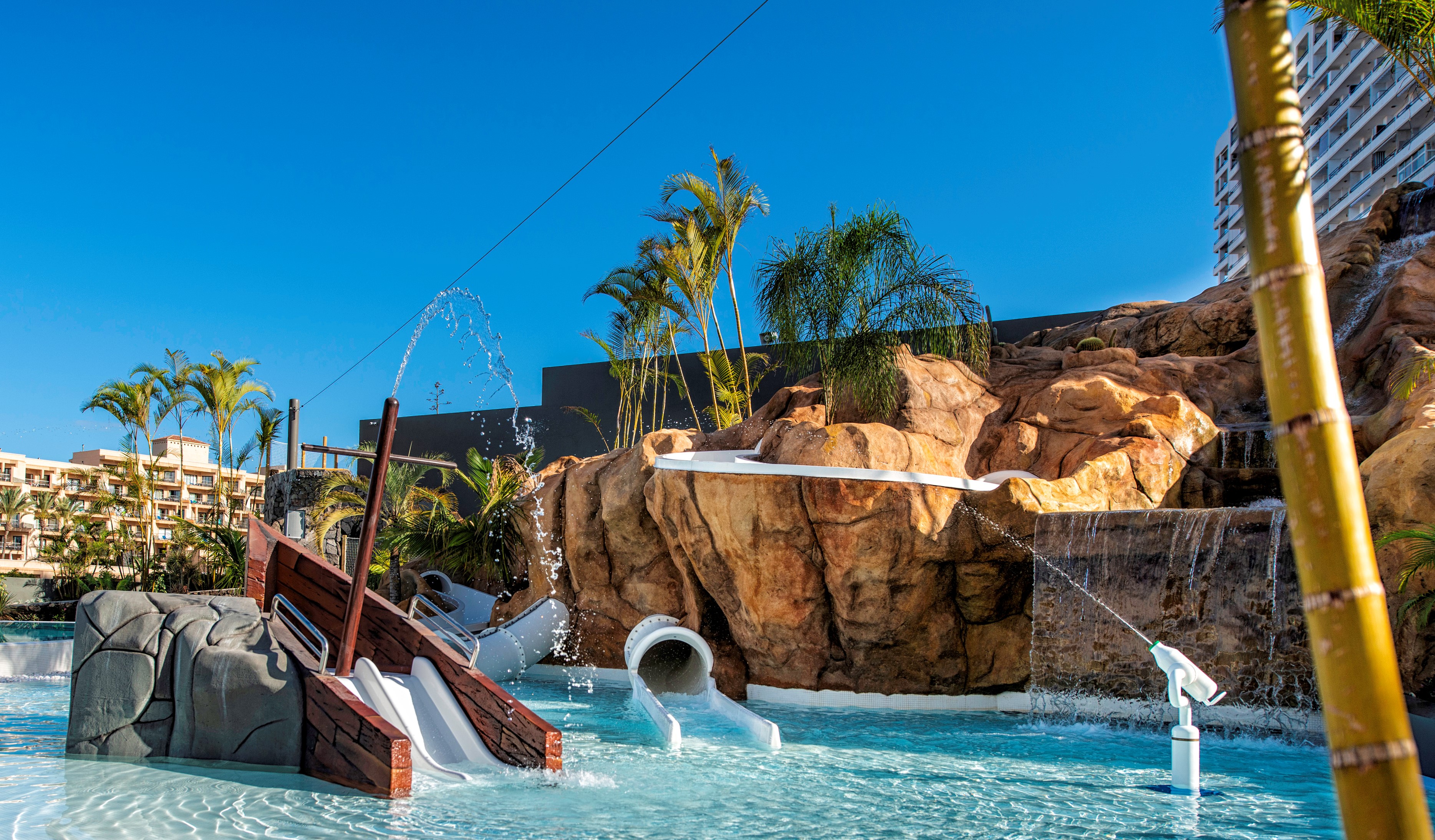 ADRIAN Hoteles Roca Nivaria – Waterglijbaan met piratenboot, Playa Paraíso