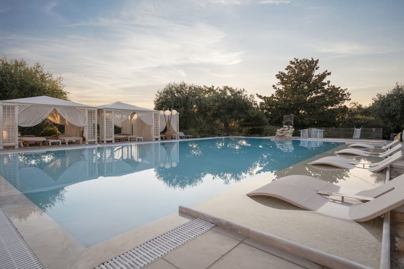 Nefeli Hotel