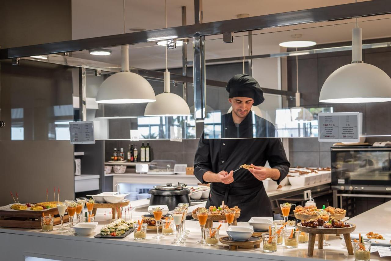 Estival Centurión – Ontbijtbuffet, Cambrils