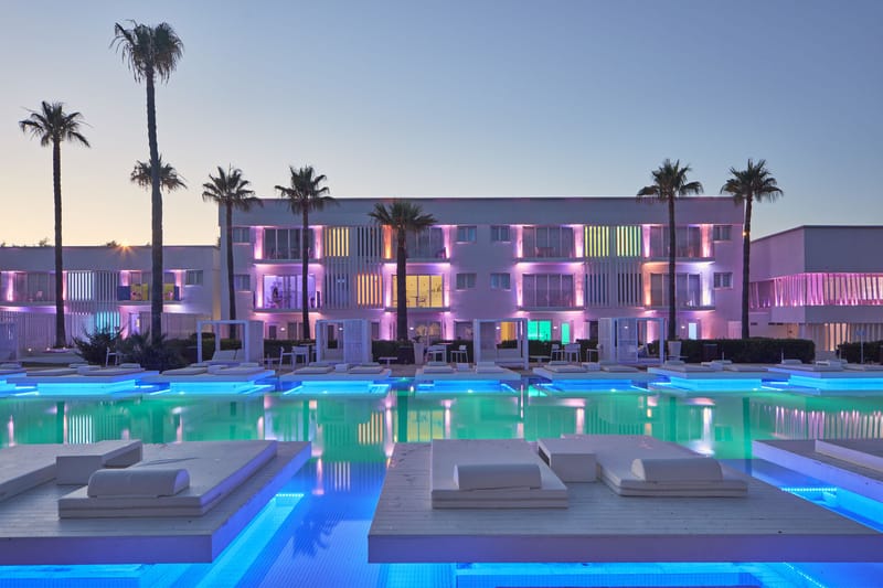 So White Beach Resort cover