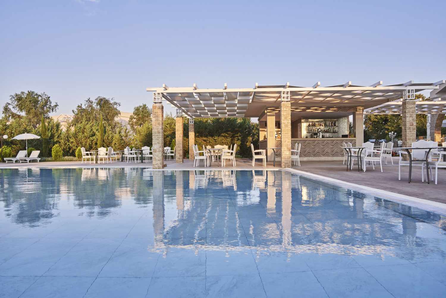 Sandy Villas Resort – Zwembad met terras, Agios Georgios