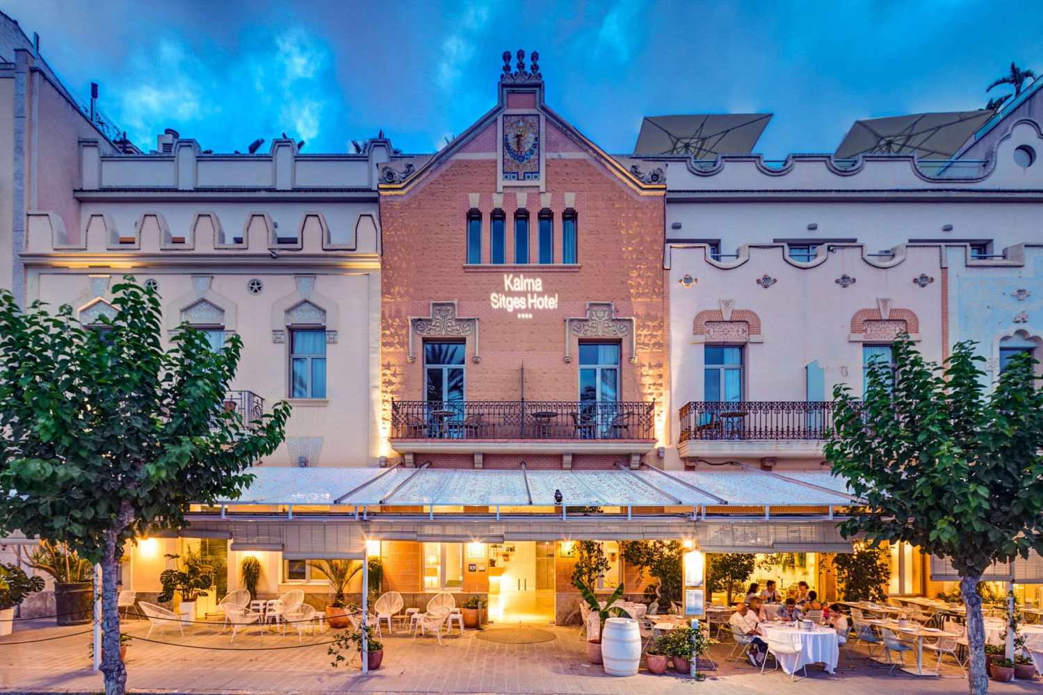 Kalma Sitges Hotel – Gevel met terras, Sitges