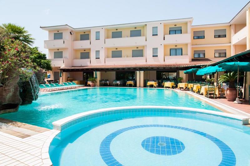 Hotel Maria Rosaria – Hotel met zwembad, Orosei