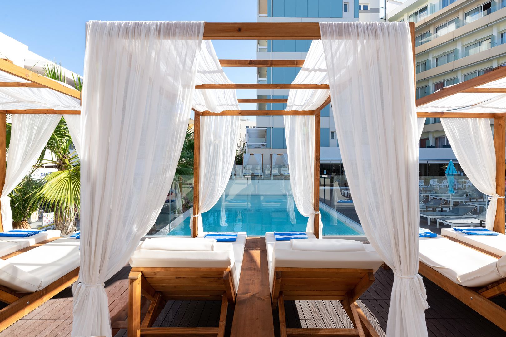 Arte Hotel cover