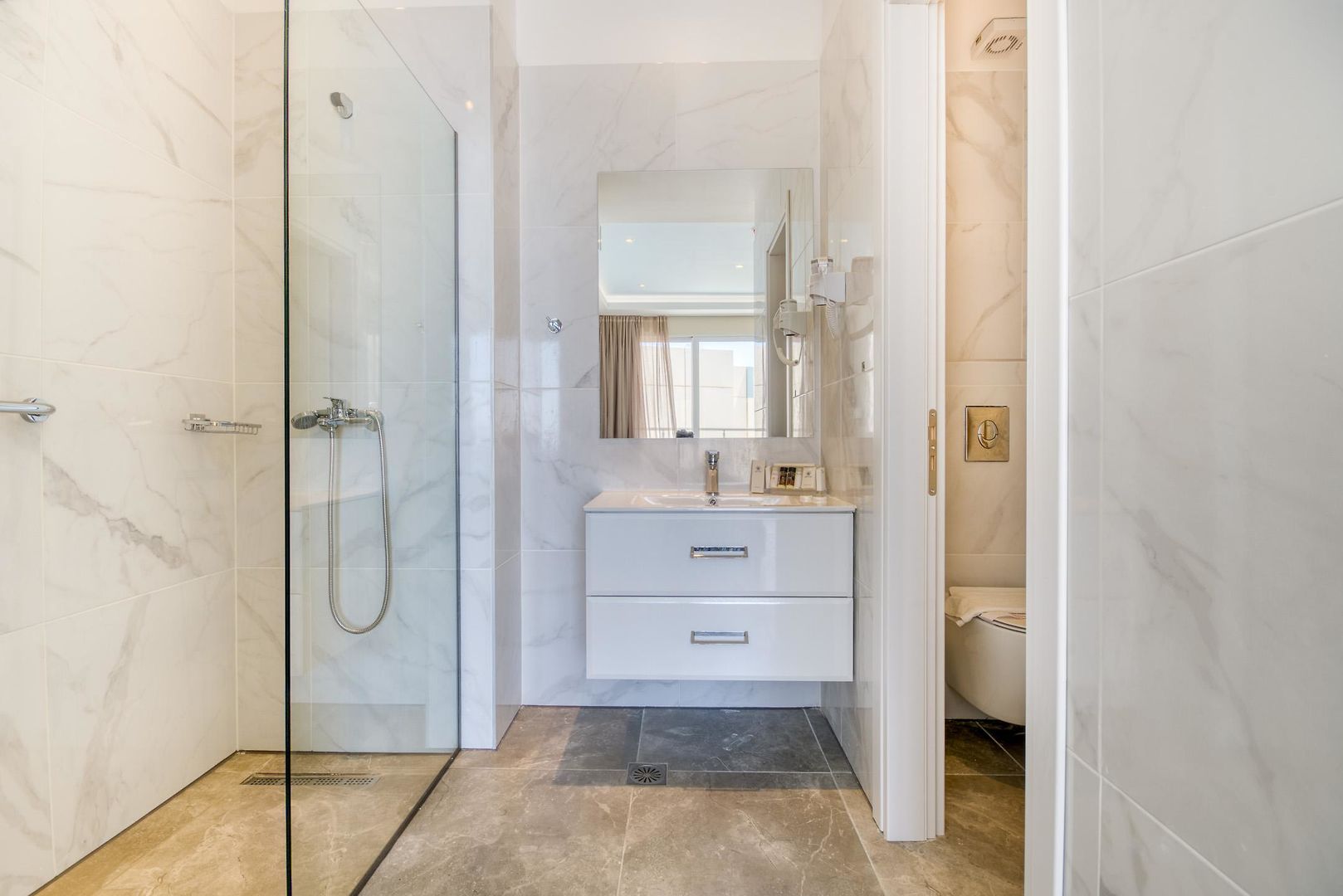 Arte Hotel – Badkamer, Rhodos Stad