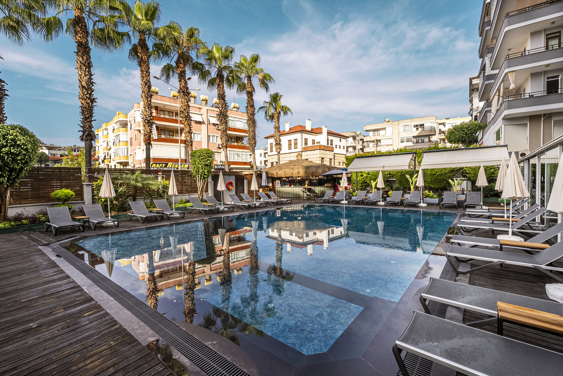HMA Hotel & Suites