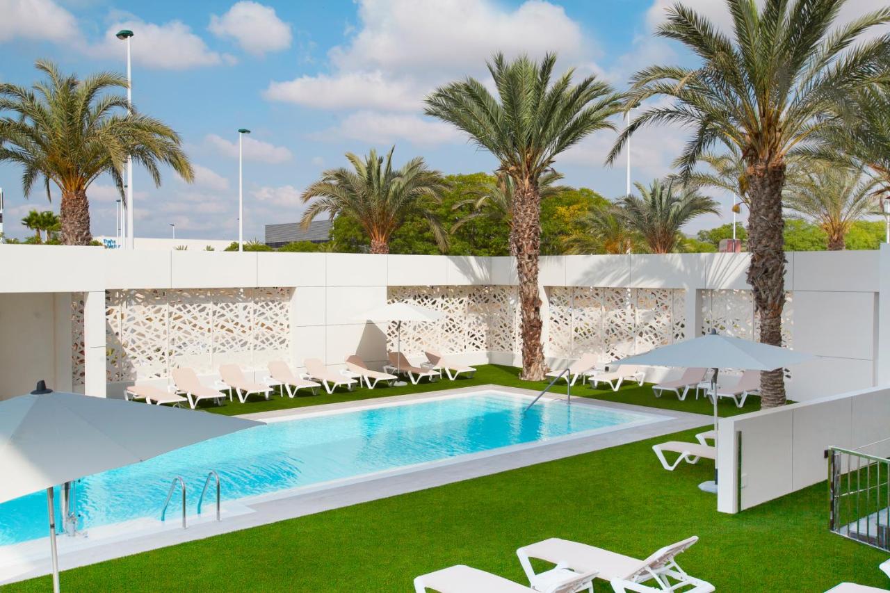 Port Elche cover