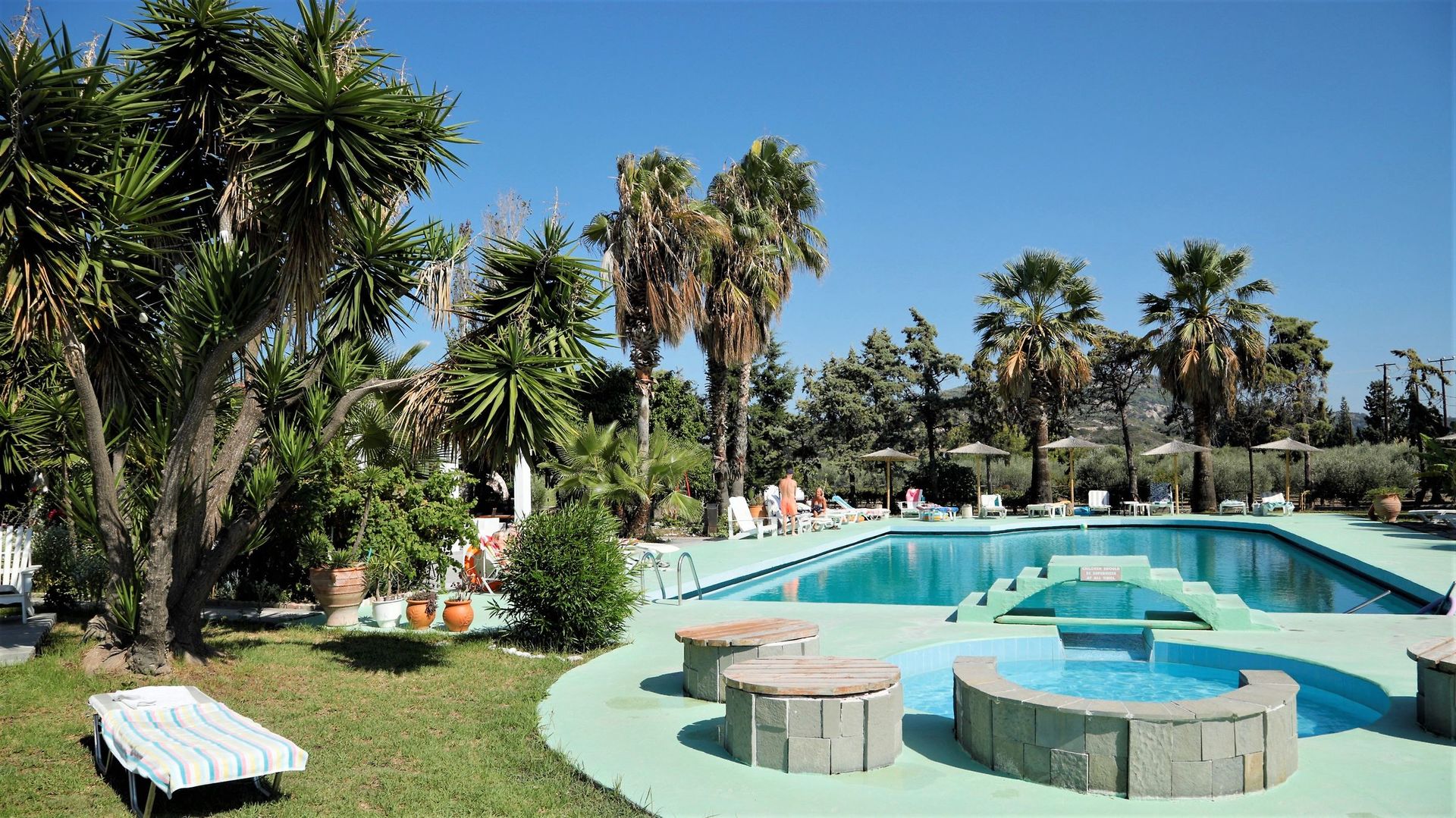 Rhodian Sun – Zwembad met jacuzzi, Theologos