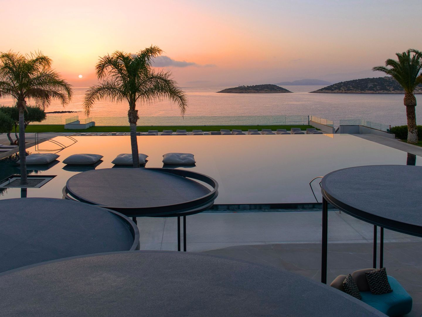 Minos Palace hotel & suites