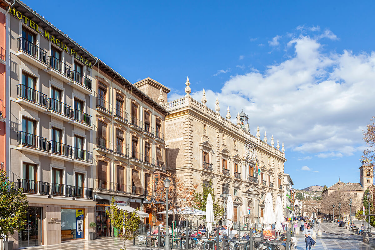 Macia Plaza