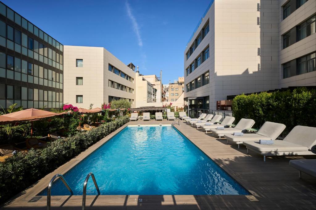 Hotel Catalonia Ramblas cover