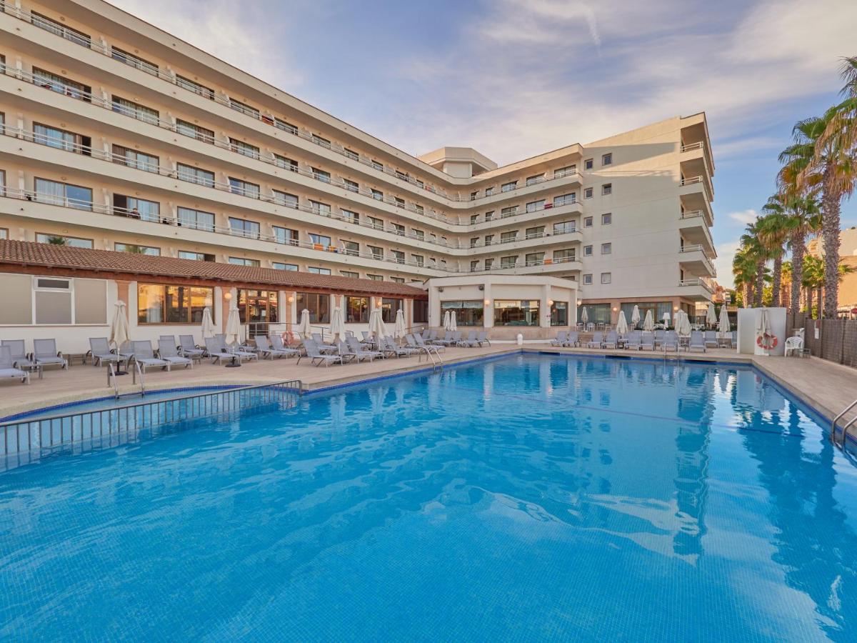BQ Can Picafort Hotel – Zwembad met hotelgevel, Can Picafort