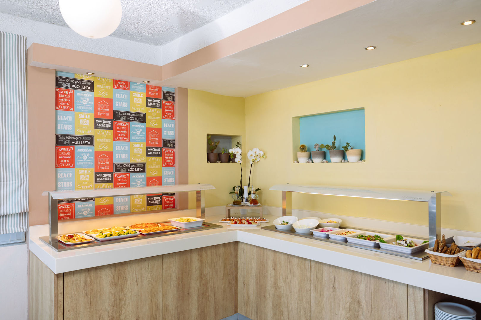 Oasis Hotel – Ontbijtbuffet, Perama