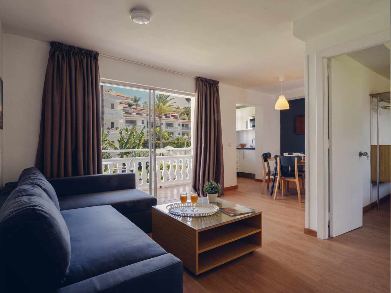 Route Active Hotel – Woonkamer met balkon, Los Realejos