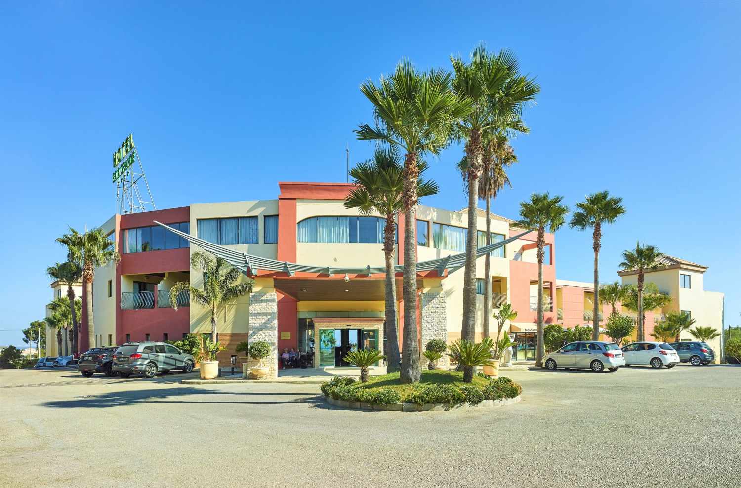 Baia Grande – Hotel met palmen, Albufeira