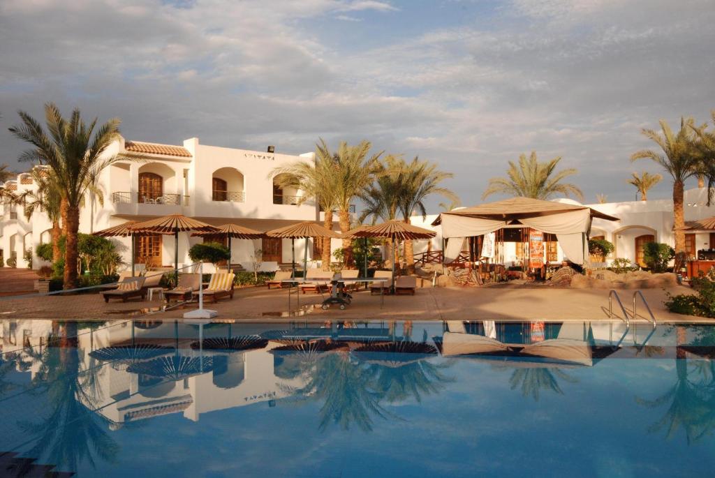Coral Hills Resort Sharm El Sheikh – Zwembad bij zonsondergang, Sharm el Sheikh