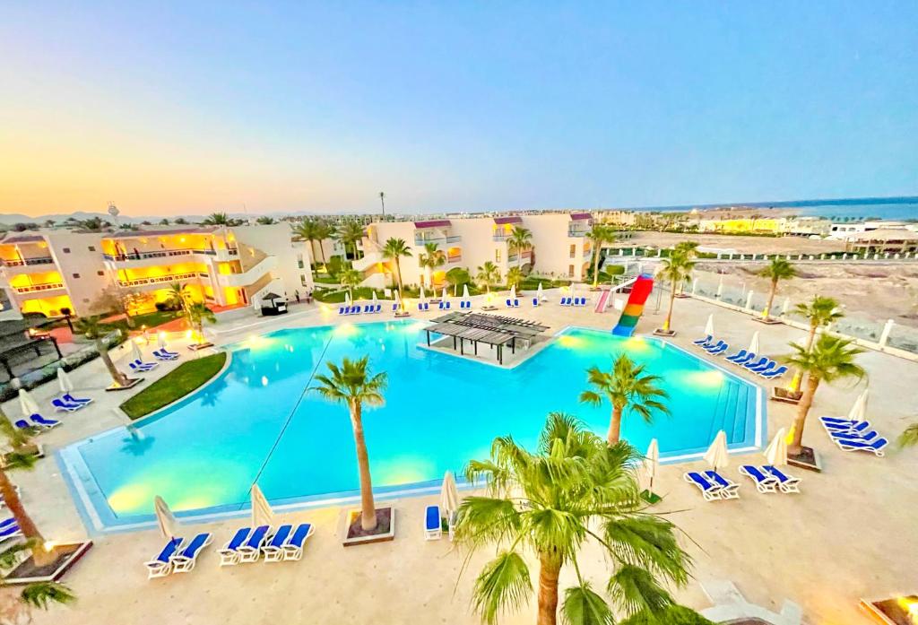 Ivy Cyrene Island Aqua Park Resort cover