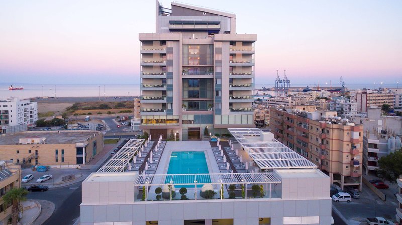 Radisson Blu Hotel, Larnaca – Hotel met dakzwembad, Larnaca