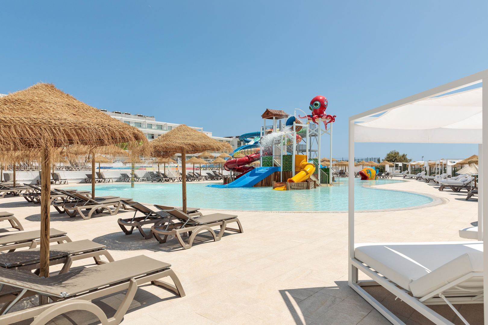 Best Mojácar – Kinderzwembad met parasols, Mojacar