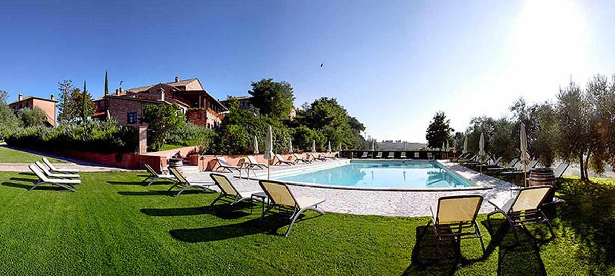 Hotel & Appartementen Borgo Tre Rose – Zwembad met ligbedden, Valiano di Montepulciano