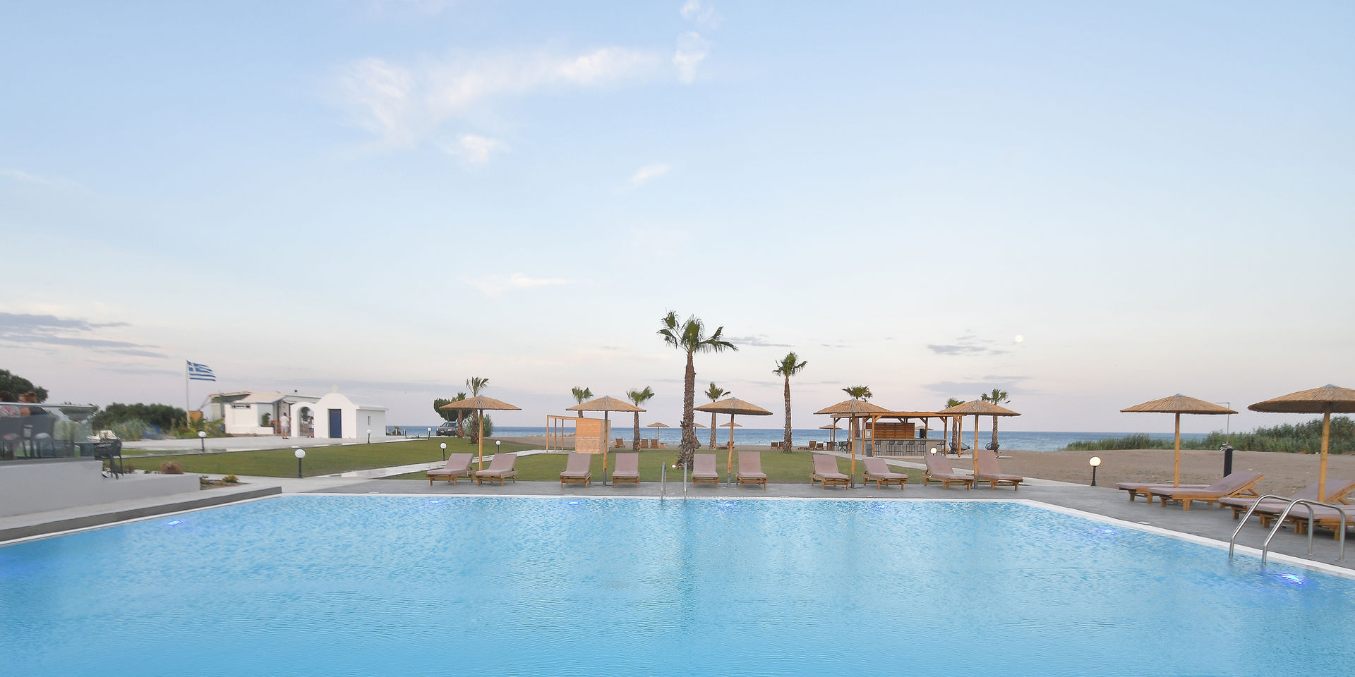 Evita Bay Hotel cover