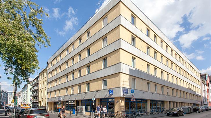 a&o Koeln Neumarkt cover